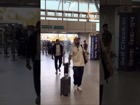 Virat Kohli met & hugged a close relative at #BhubaneswarAirport ❤️