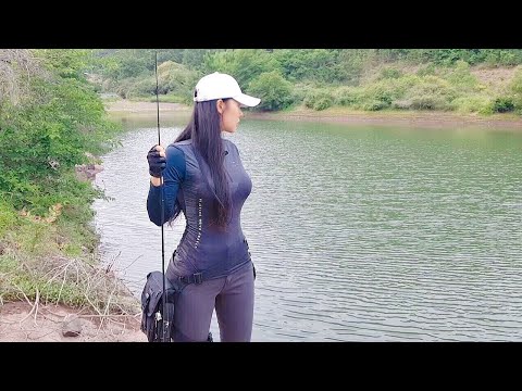 [SUB] 30분 만에 이렇게 잘 나온다고?! 30minutes fishing challenge! 배스 낚시!