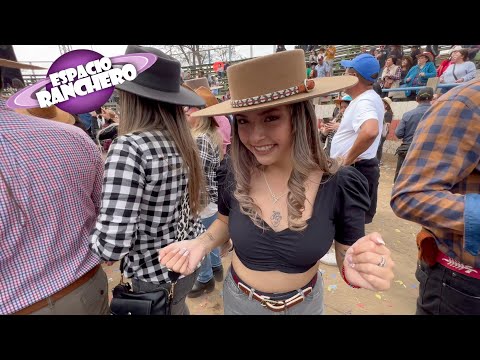 Bailando Rancheritas en la Medialuna de Nos al Rirmo de Bandas de Cumbias Rancheras Septiembre 2024