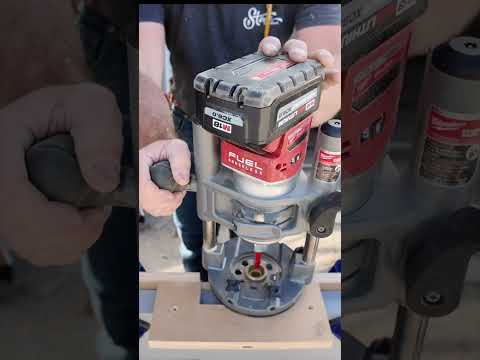 Routing a hinge mortise #tipsandtricks #woodworkingadvice #woodwork #doorinstallation #carpenter