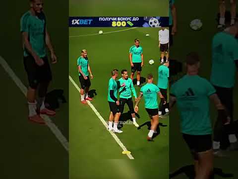 Добрый и злой полицейский😂  #football #футбол #рамос #кросс #реалмадрид #реал #лигачемпионов