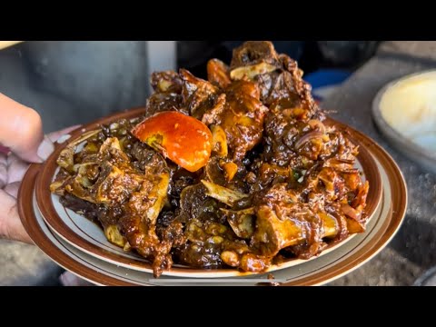 LIHAT ATRAKSI, SAMBIL MAKAN PORSINYA YANG JUMBO !!
