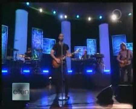 Maroon 5 - Won't Go Home Without You (Live Ellen Deg. Show)