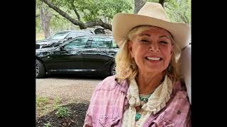 Roseanne Barr. End Of The World 🎶