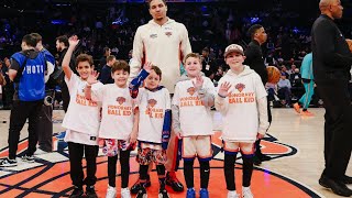 Knicks ball boy 