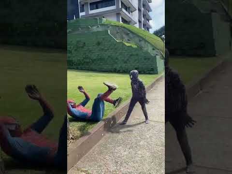 Homem aranha VS Venom 😱😰