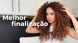 Como Finalizar Cabelo Cacheado: Passo a Passo para Cachos Definidos e Volumosos