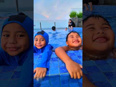 Keluarga Riska Vlog Liburan Asyik Berenang Main Air Riska Sedih Demam Gak bisa Berenang Elsa Rafisqy