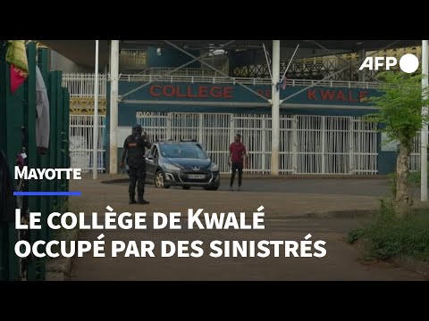 Mayotte: l'impossible rentrée au collège Kwalé, dernier centre d'hébergement après le cyclone | AFP