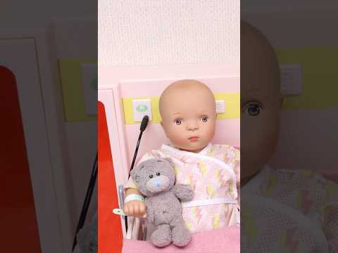 Let's Build a Hospital Room for My Doll!