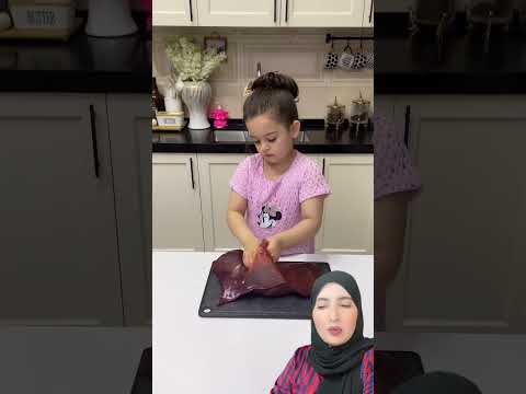 ‎اصغر طفلة حققت ملايين مشاهدات بسب حداگتها في عيد الأضحى و نقاوتها برافو مني #maroc #اكسبلور