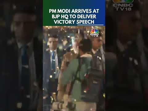 Delhi Elections | PM Narendra Modi Arrives At BJP Headquarters For Victory Speech | N18S | CNBC TV18