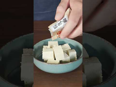 Du tofu moisi