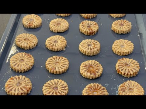 مقروط التمر مع حلوة العيد بدون دقيق