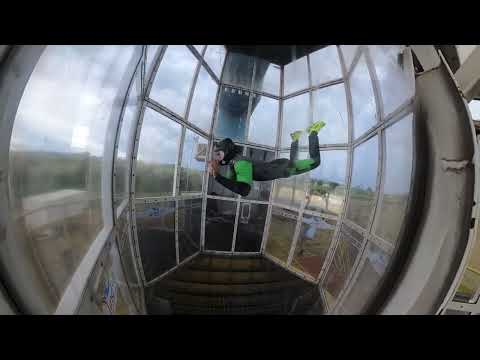 Treino freefly indoor 05/03/23 - aprimorando o voo