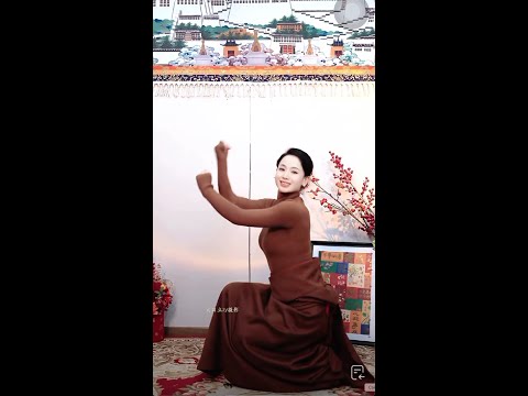 Beautiful Tibetan dance ”Cradle of Song and Dance, Paradise for Dancers“