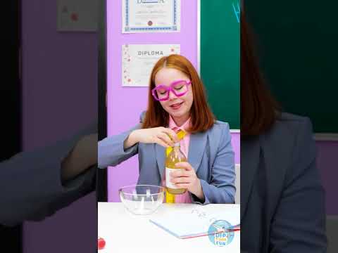 Easy Trick 💧 to CLEAN Your Hair 🧼