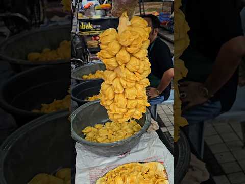 The Most Unique Fruit You've Never Tasted! Cempedak!