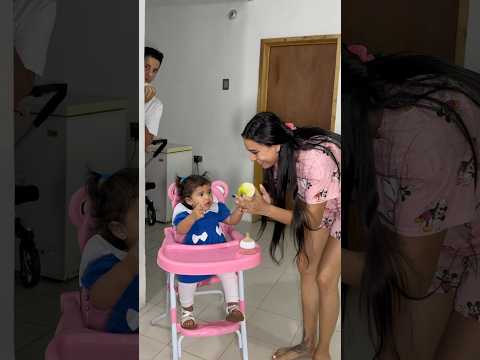 La niña comio todo 🤣