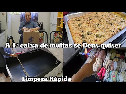 Minha 1° caixa chegou 🥰 fiz torta simples, limpei e organizei o box