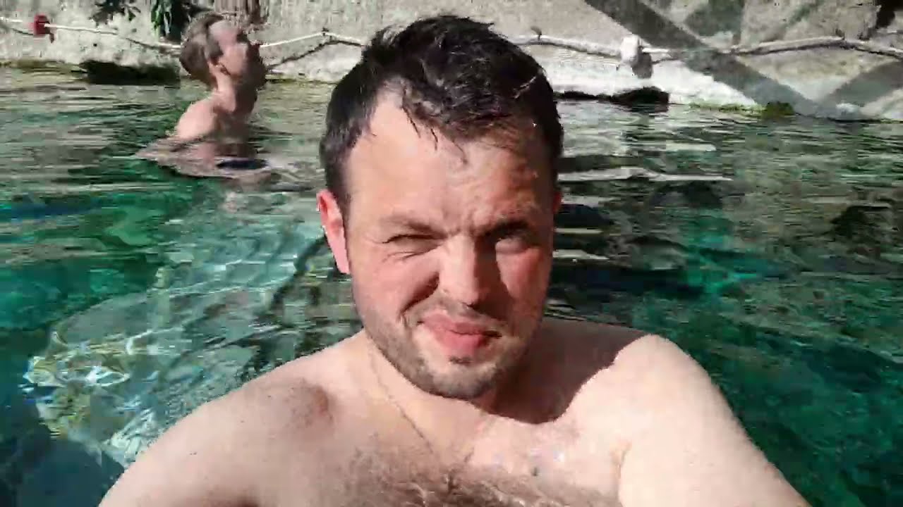 Турция Памуккале белые камни и тёплая вода
