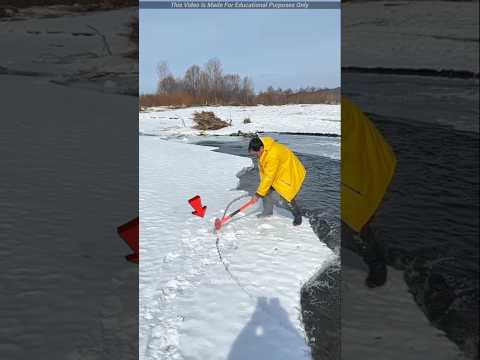 This Man Broke Ice With Hammer #shortsvideo
