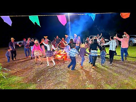 Arraiá na fazenda mais charmosa do Paraná 🌽🎶 | matando a saudade da família 