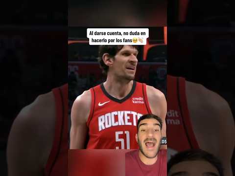Gestos así, conectan el deporte con los fans. Enorme Boban🍗😂 #nba #baloncesto #nbaespaña