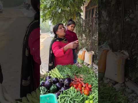 Sabji wale se Angreji😂🤣 #shorts #funny #comedy #ytshorts #comedyvideo #funnyvideo