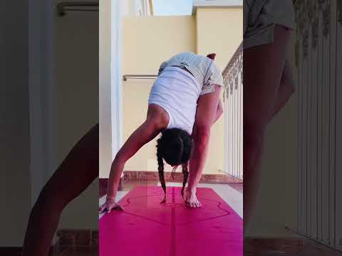 Yoga girls contortion 