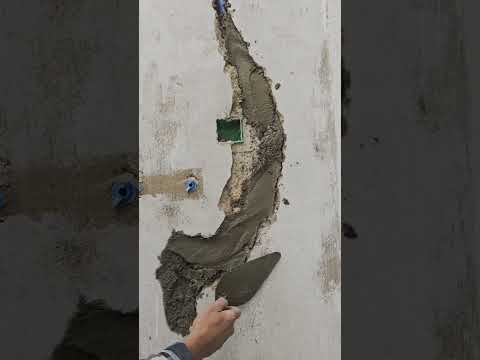 حفر ودفن أنبوب مياه لتثبيت صنبور الحديقة