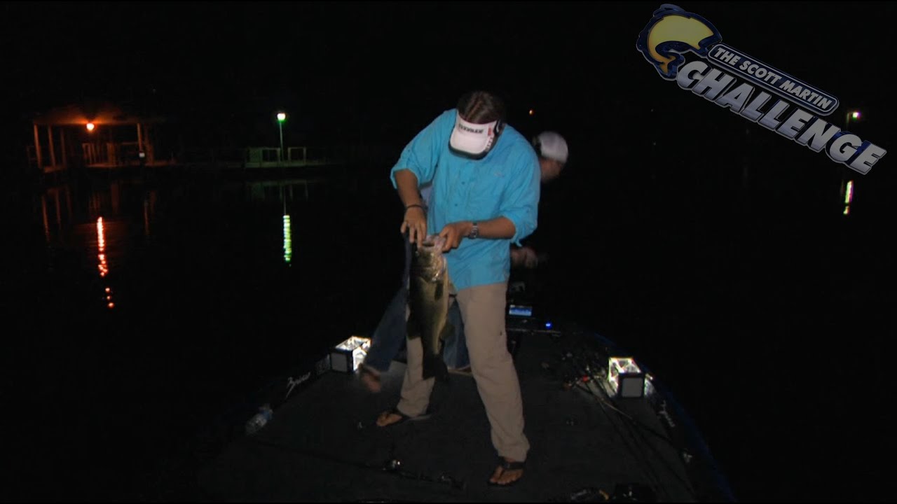SMC Season 10. 3: How to catch bass at night on big worms and crankbaits on Seminole