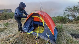 Acampando en solitario bajo 0, pesca y cocina al lado del río, pesca urbana outdoors