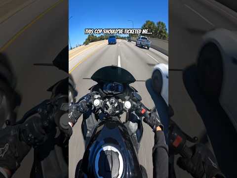 city drivers are crazy #shorts #motovlog #motorcycle #ninja400 #bikergirl