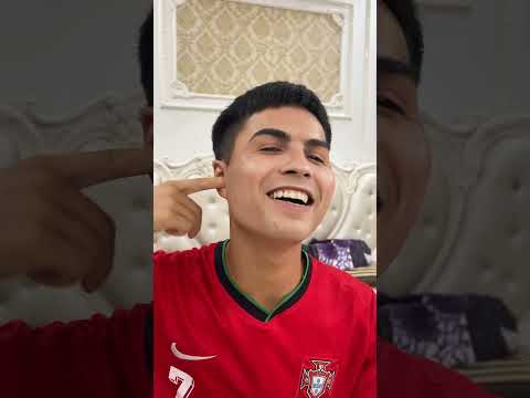 Ngón tay thần kì của Ronaldo #shorts #kindness