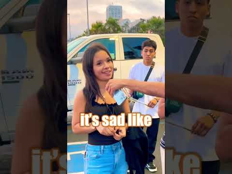 BOYFRIEND SURPRISES GIRLFRIEND AFTER A MONTH OF BEING APART (MIDDLE SCHOOL COUPLE) 🥺💜 #shorts