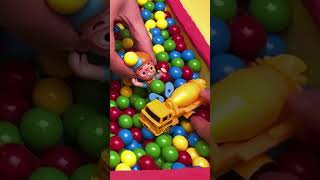 Das geheimnisvolle Bällebad! 🟠🔵 #blippi #ballpit