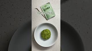 Nepečené matcha kešu kuličky s kaštanem