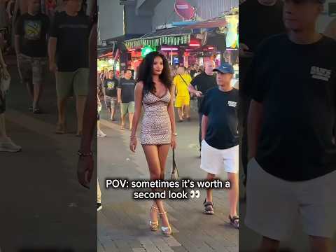 Walk in Bangkok road #bangkokcity #nightstreetexplore #travel #bangkokthailand #shorts