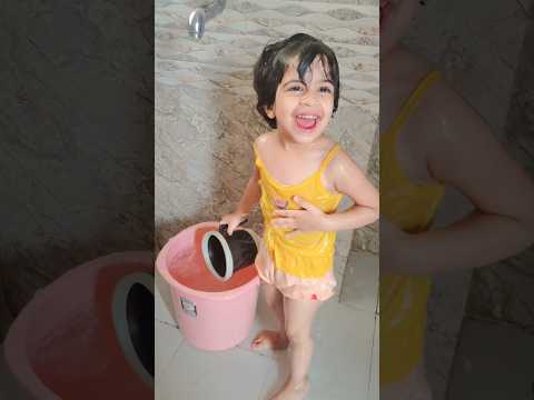 Majali jal ki rani hai 😀 #shorts #cutebaby #viral #shortsvideo #video #babysong #kiyanashorts