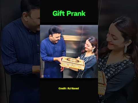 Gift Prank girl shocking 😂🤣 | Rj Naved Lift Prank | Prank Video😅 #prank​ #gost​ #funny​