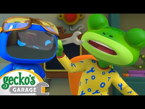 Sleepwalking Surprise! 💤😴 Can the Mechanicals Help Gecko? | Gecko's Garage | Videos for Kids 🛻🐸