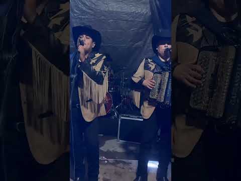 MI PRIMER AMOR/LOS BANDA JR SALAMANCA