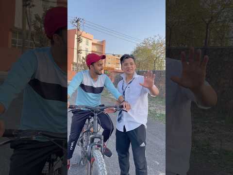 @Chetan026 👈 Bhai Ne Diya Long Wheelie Challenge..🔥😍 #shorts #cycle #cyclestunt #trending #viral