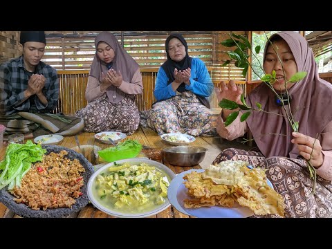 Akhirnya Makan Nikmat Masakan Kampung Ditemani Hujan Gerimis