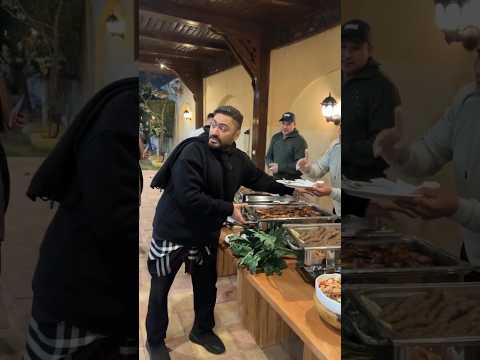تامر حسني يدعم صاحبة بوفيه ويشجعها على شغلها 😍🤍👏🏻
