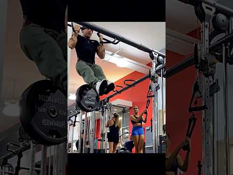 He Took Over the Entire Gym Girls💀🔥freestyle #planche #motivation #respect #calisthenics #reaction