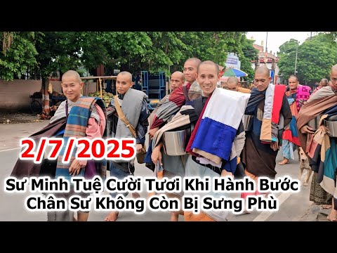 Nét Đẹp Thiền Hành 2/7 Sư Minh Tuệ Cười Tươi Trong Từng Bước An Nhiên
