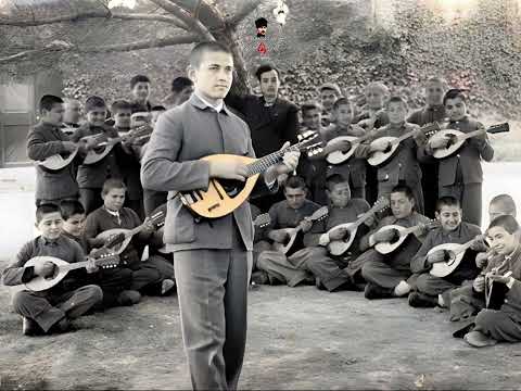 Köy Enstitülerinde Her Öğrenci Yılda 25 Dünya Klasiği Okumak ve Bir Müzik Aletini Çalmak Zorundaydı!