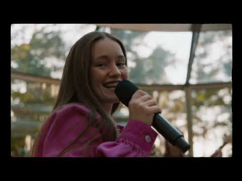 Sigrid - Everybody Says They’re Fine (Live PerformTBC)